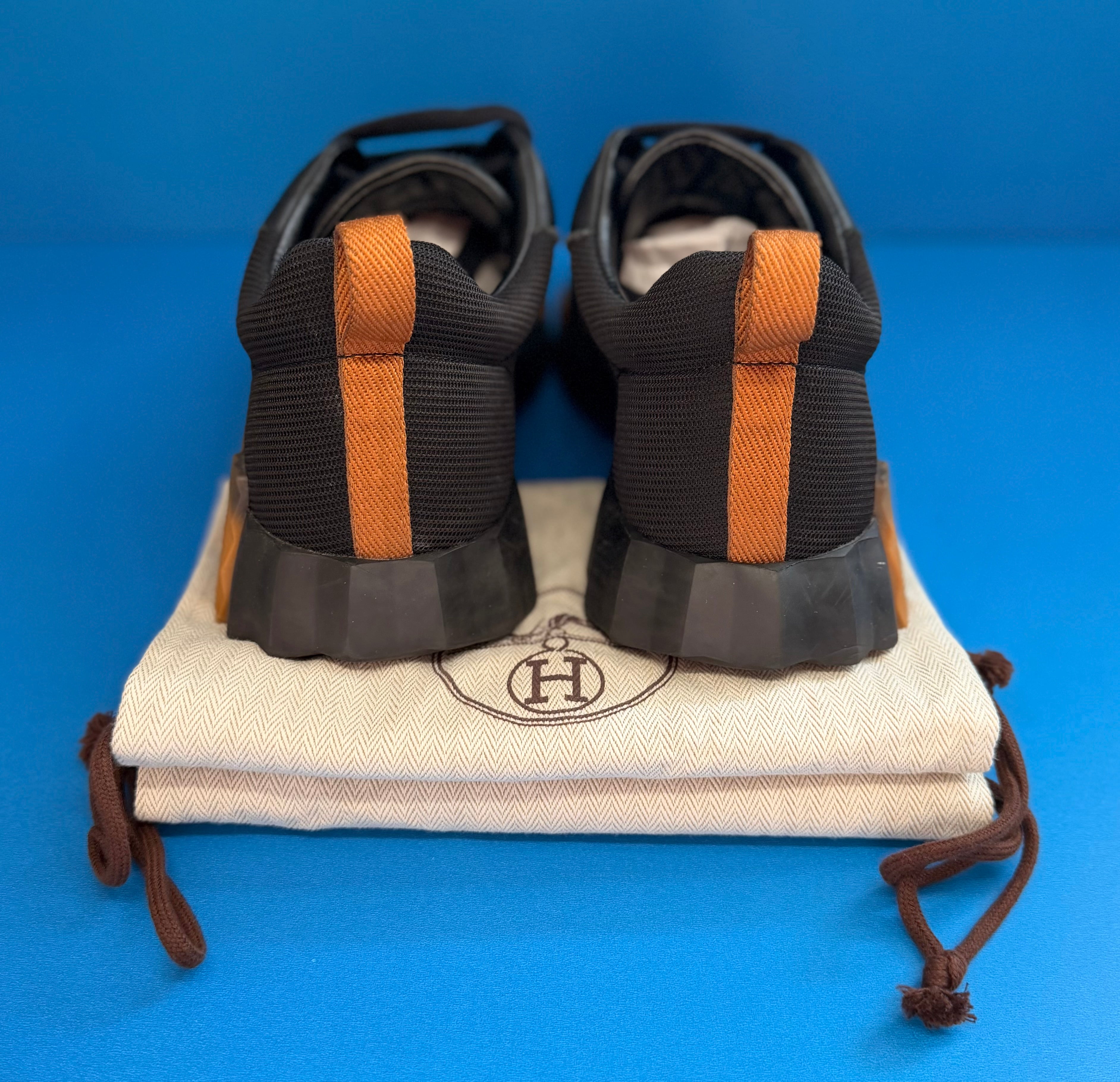 Hermès Bouncing Sneakers in black and honey Men Size (41)