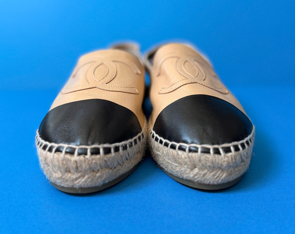 Chanel lambskin beige and black leather espadrilles size (39)