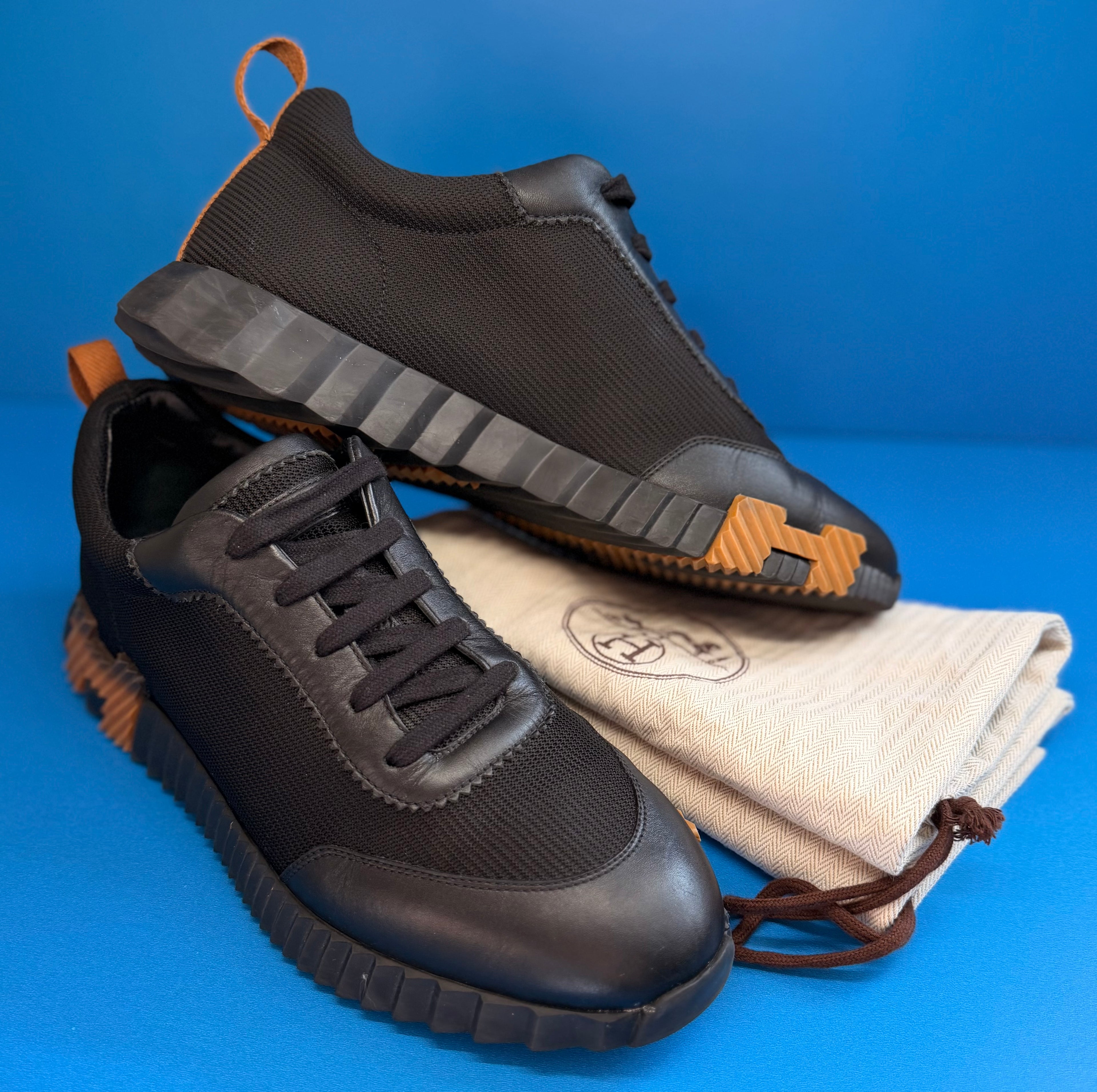 Hermès Bouncing Sneakers in black and honey Men Size (41)