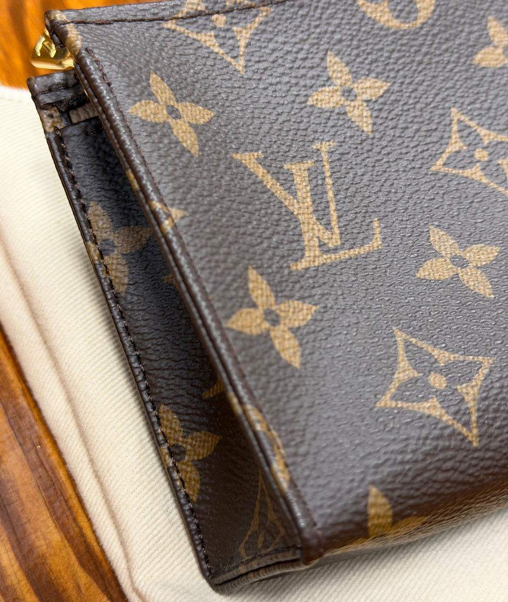Louis Vuitton Monogram Toiletry Pouch 15 Discontinued Style