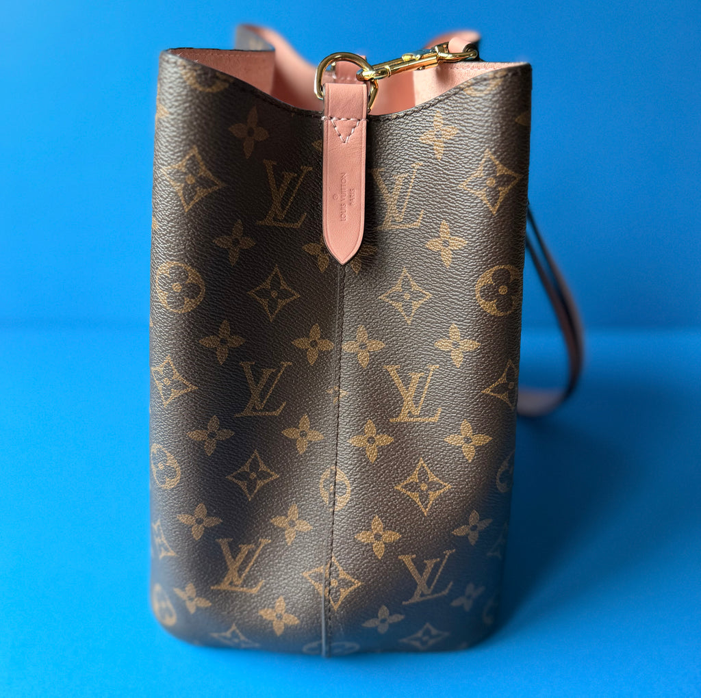 Louis Vuitton NéoNoé MM bucket bag in Monogram coated canvas Rose Poudre