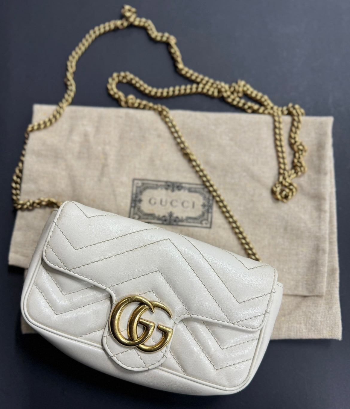 Gucci GG Marmont Super Mini Bag
