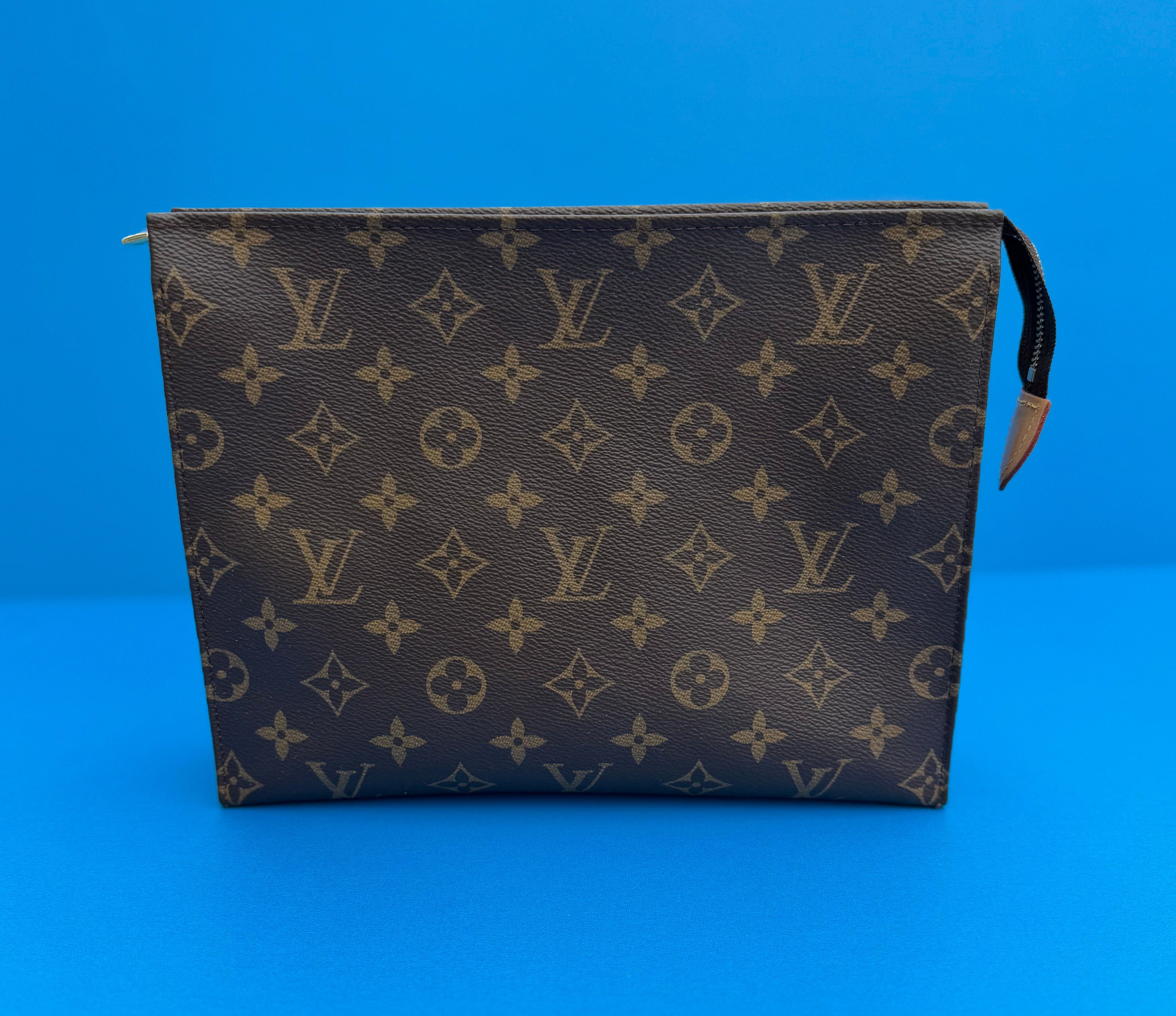 Discontinued Previous Style Louis Vuitton Toiletry 26 In Monogram Canvas ￼