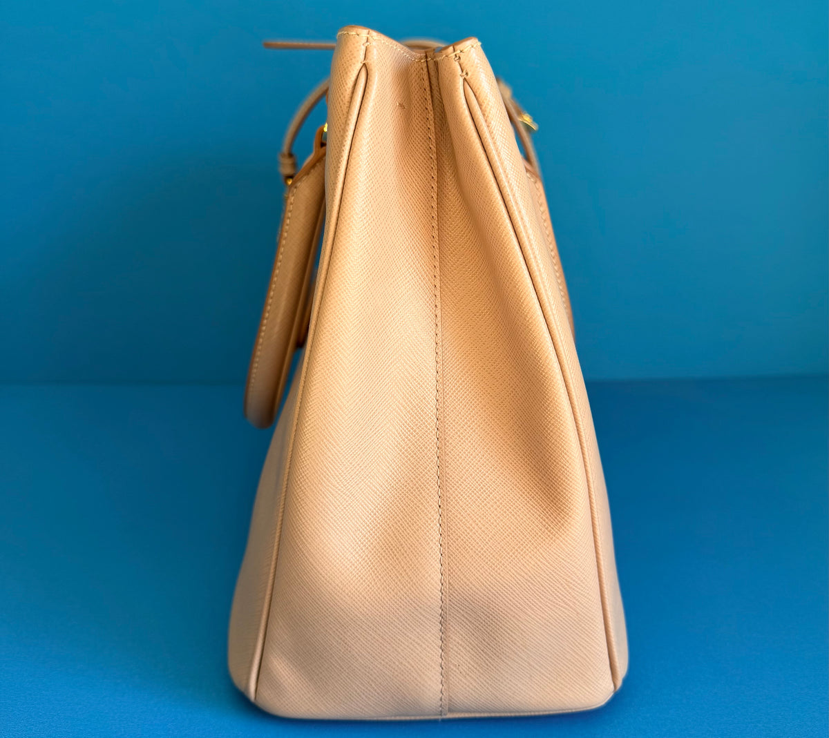 PRADA Saffiano Lux Tote Bag Cammeo Beige Brand New with Card Discontinued