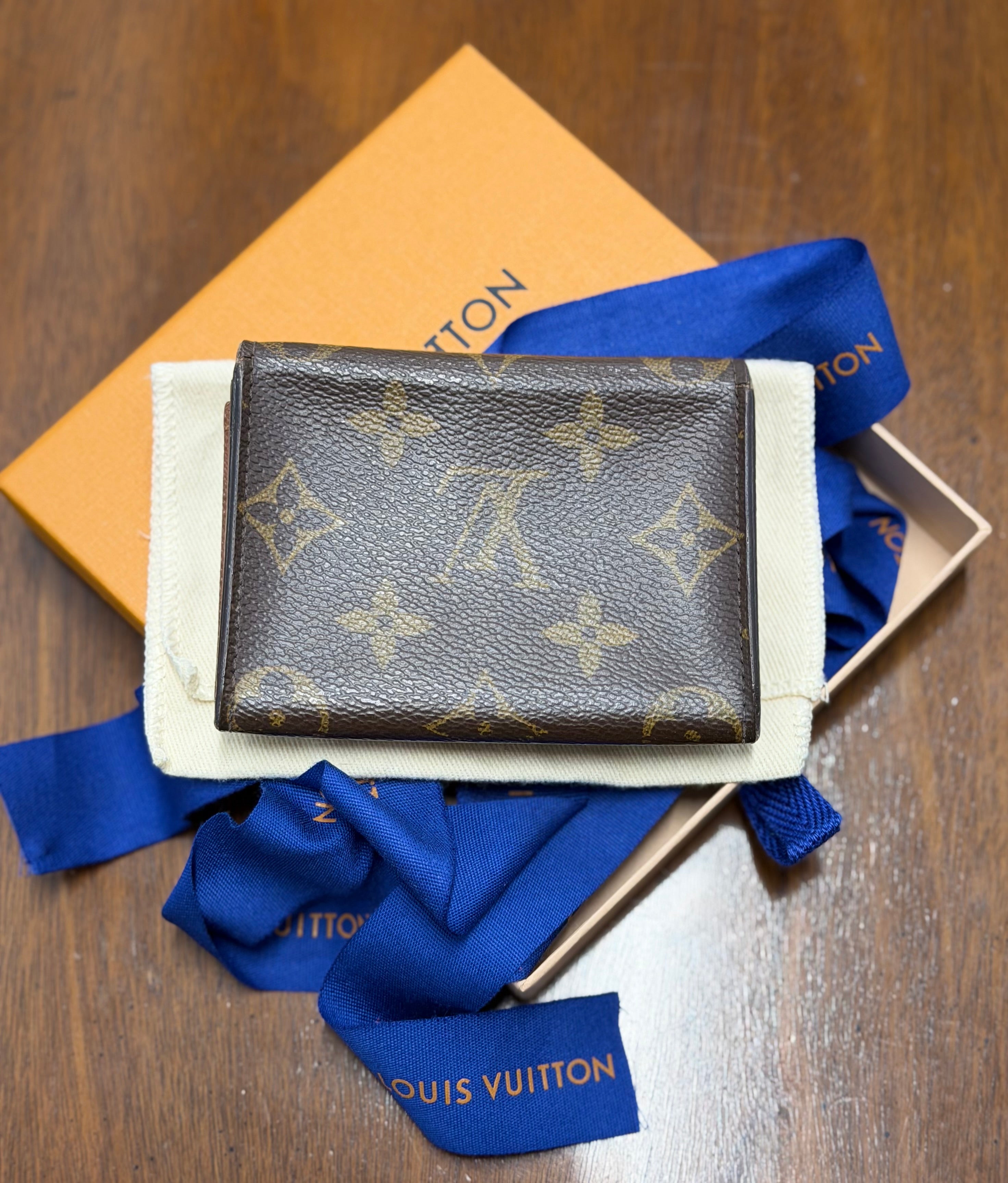 Louis Vuitton Enveloppe Carte De Visite Card Holder