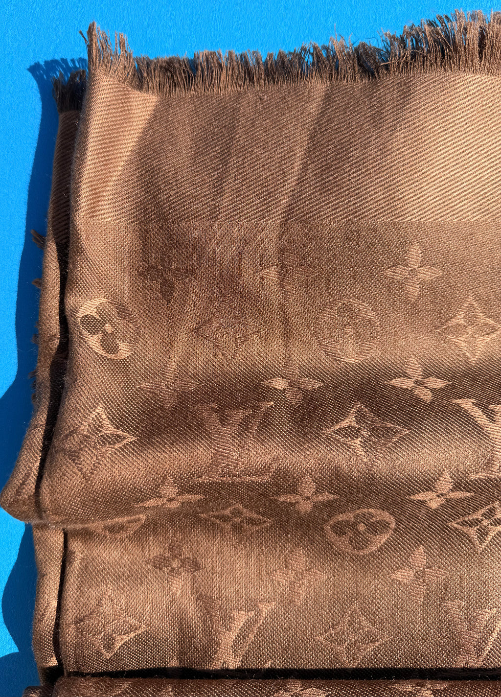 Louis Vuitton
Châle Monogram BrownSilk Scarf