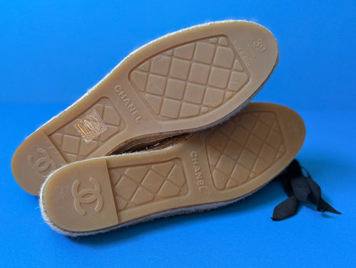 Chanel lambskin beige and black leather espadrilles size (39)