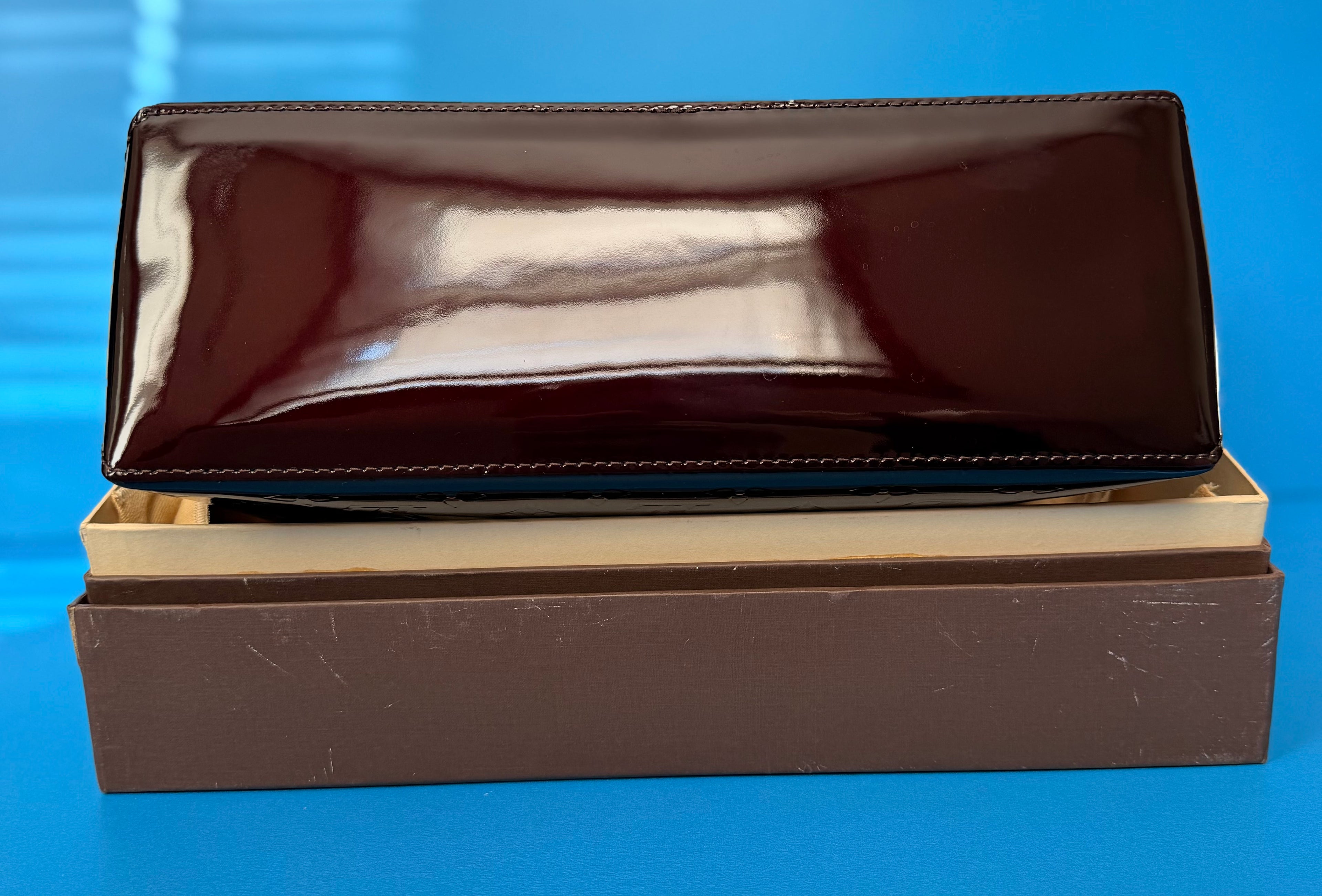 Louis Vuitton Amarante Monogram Vernis Wilshire PM handbag