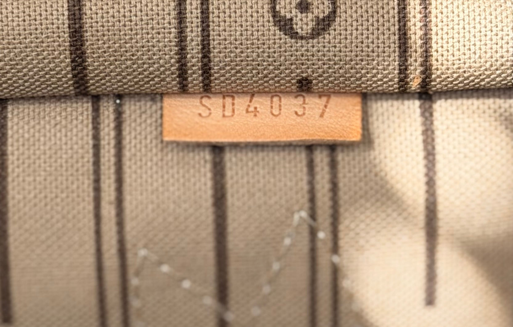 Louis Vuitton Neverfull PM